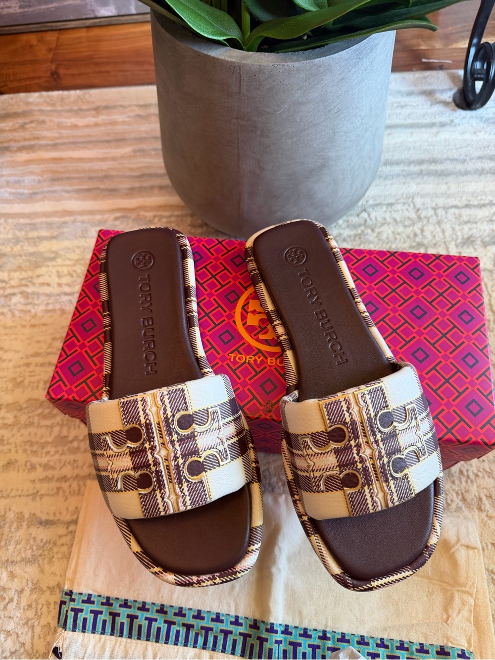 Tory Burch Double T Sport Brown and Cream Plaid Slide Sandals - Picture 3 of 7